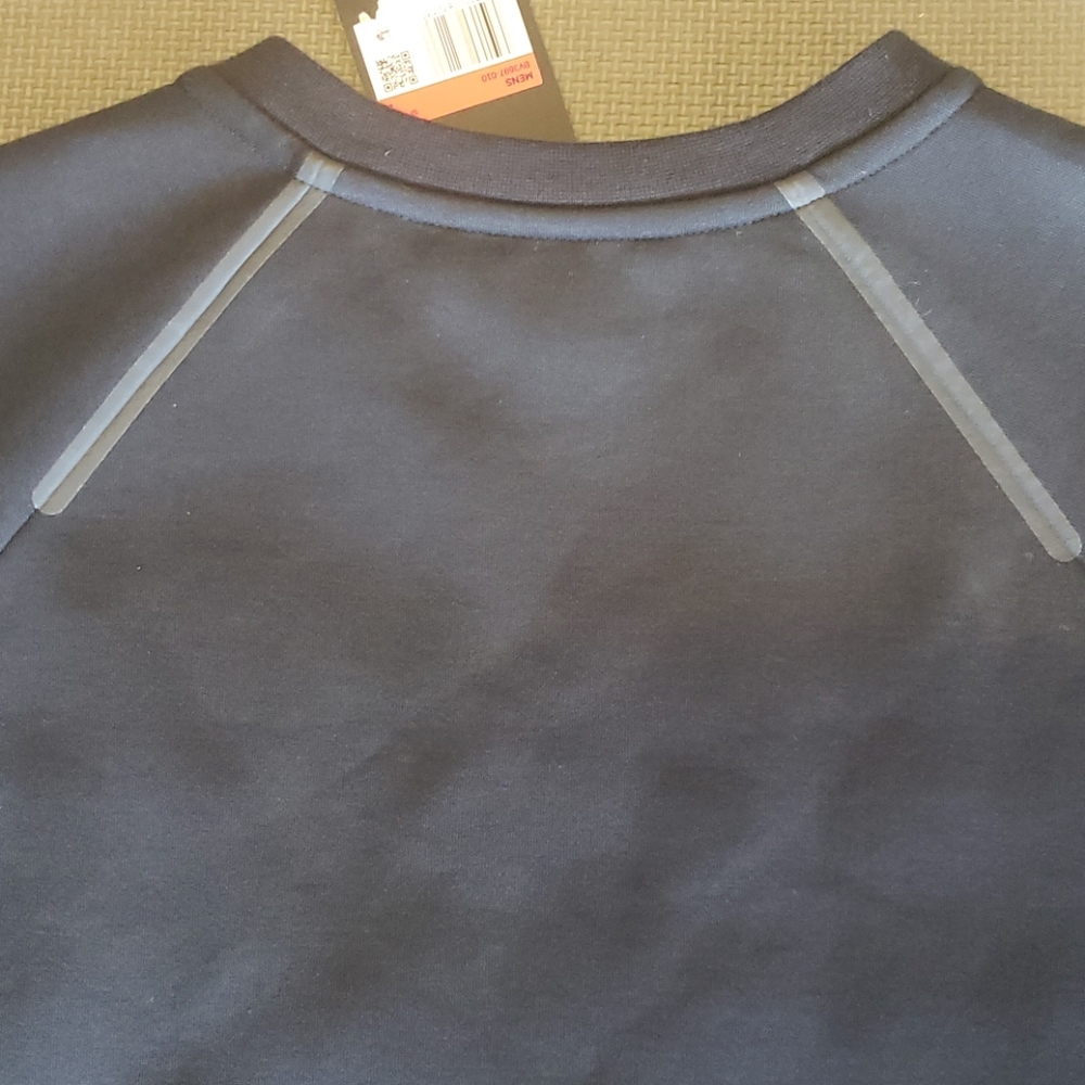 NWT NIKE SPORTWEAR PULLOVER  CREW BV3697-010 - Picture 8 of 11